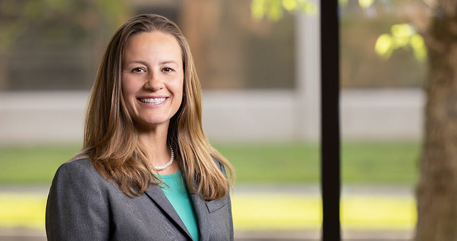 Bobbi Edwards, Wood Smith Henning & Berman LLP Photo