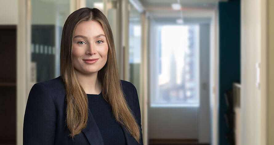 Alexa Hill, Wood Smith Henning & Berman LLP Photo