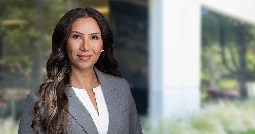 Sarah Stilz, Wood Smith Henning & Berman LLP Photo