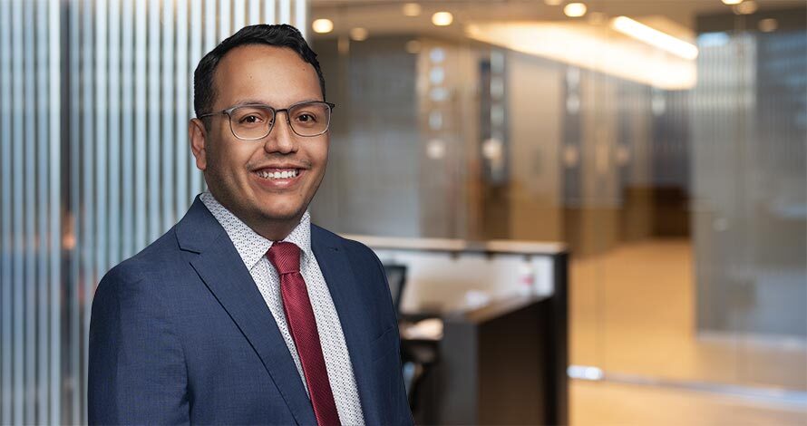 Hugo Hernandez Diaz, Wood Smith Henning & Berman LLP Photo